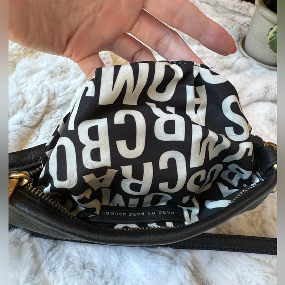 Marc by Marc Jacobs Classic Q Percy Small Black Leather Crossbody bag purse - Picture 13 of 13